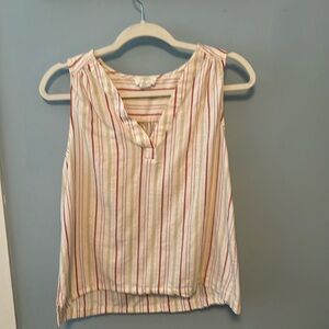 Cute, comfy Loft blouse. XS